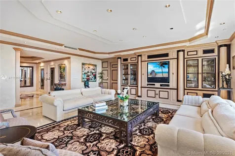 20165 NE 39th Place Aventura FL 33180