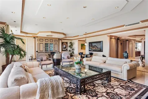 20165 NE 39th Place Aventura FL 33180
