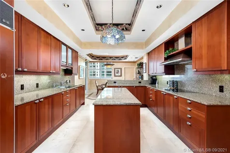 20165 NE 39th Place Aventura FL 33180