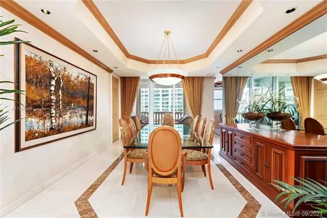 20165 NE 39th Place Aventura FL 33180