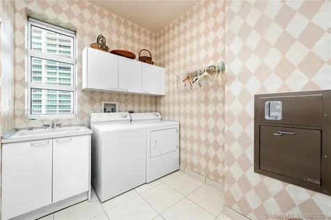 20165 NE 39th Place Aventura FL 33180