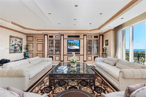20165 NE 39th Place Aventura FL 33180