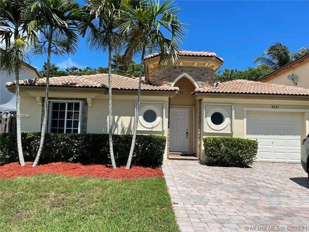 8829 SW 219th Lane Cutler Bay FL 33190
