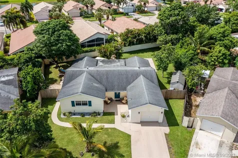 8854 SW 11th Street Boca Raton FL 33433