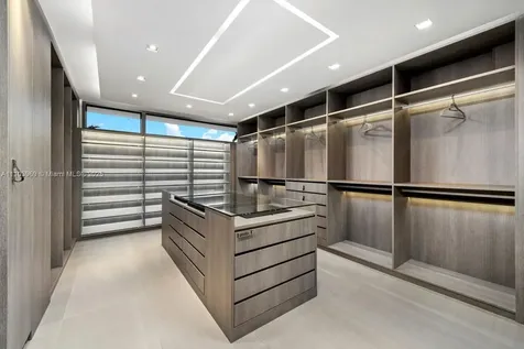 440 Mola Avenue Fort Lauderdale FL 33301