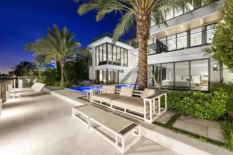 440 Mola Avenue Fort Lauderdale FL 33301