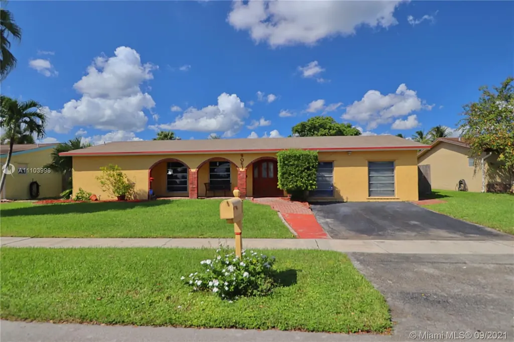 9061 NW 12th Court Pembroke Pines FL 33024