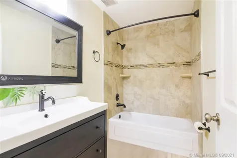5920 Epsom Lane Davie FL 33331