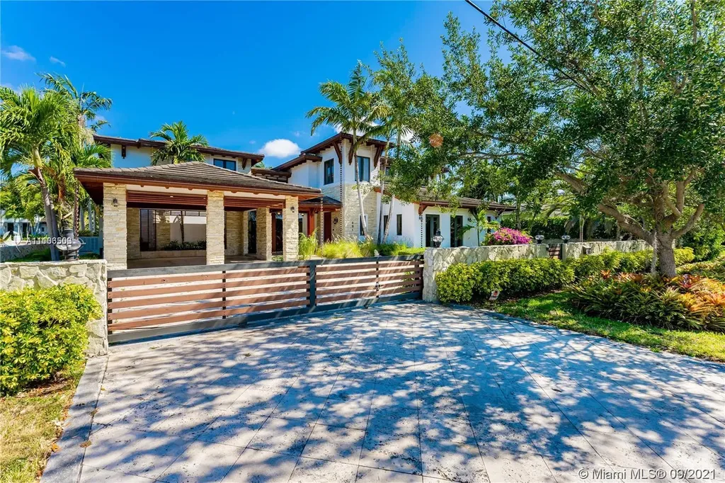 521 Vilabella Avenue Coral Gables FL 33146