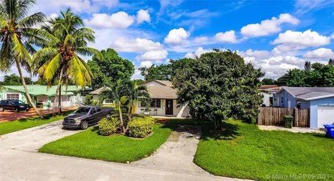 7131 SW 10th Court Pembroke Pines FL 33023