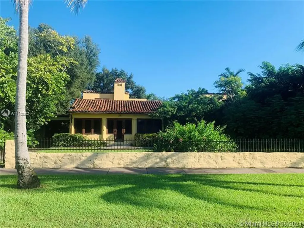 1043 N Greenway Drive Coral Gables FL 33134