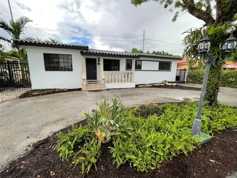 4921 NW 4th Terrace Miami FL 33126