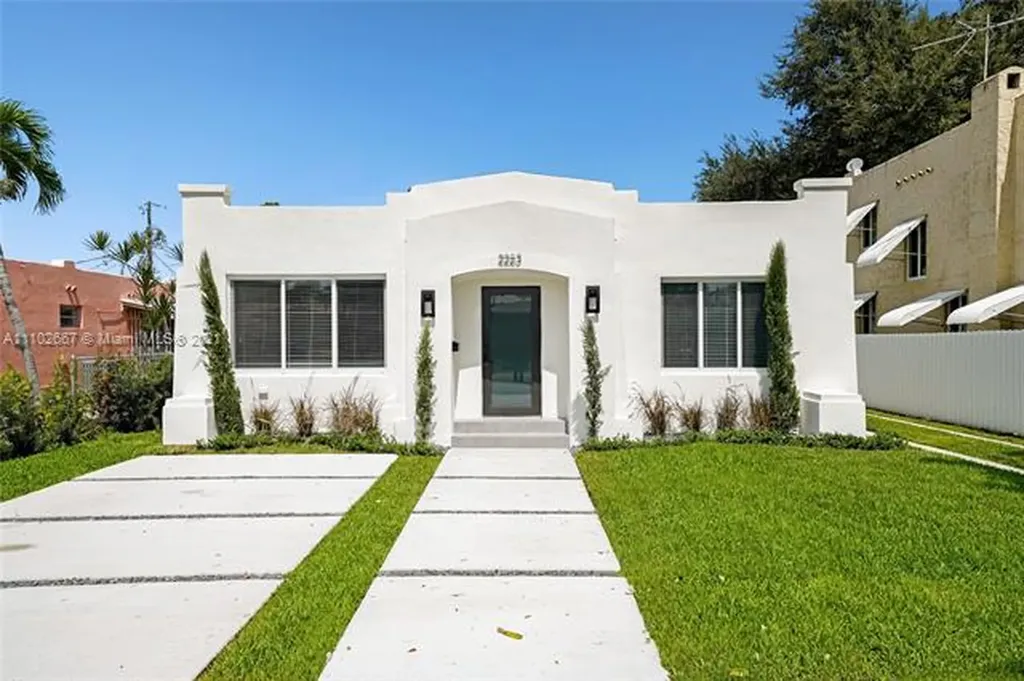 2223 SW 12th Street Miami FL 33135