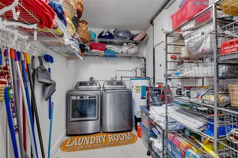 13825 SW 83 Court Palmetto Bay FL 33158