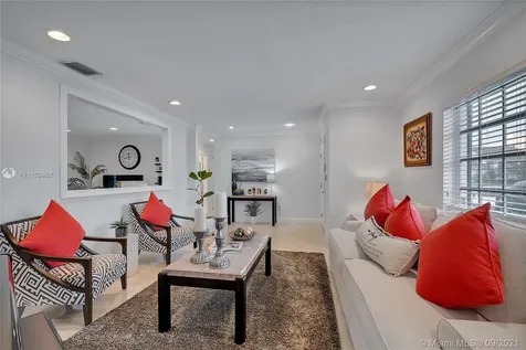 13825 SW 83 Court Palmetto Bay FL 33158