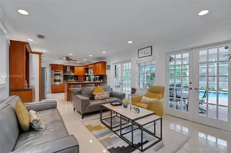 13825 SW 83 Court Palmetto Bay FL 33158