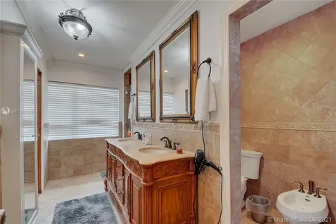 13825 SW 83 Court Palmetto Bay FL 33158