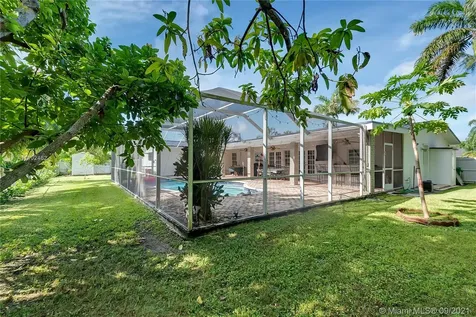 13825 SW 83 Court Palmetto Bay FL 33158
