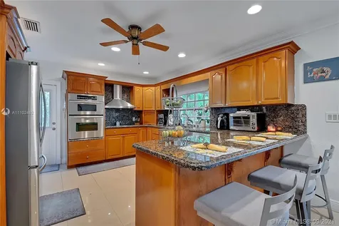 13825 SW 83 Court Palmetto Bay FL 33158