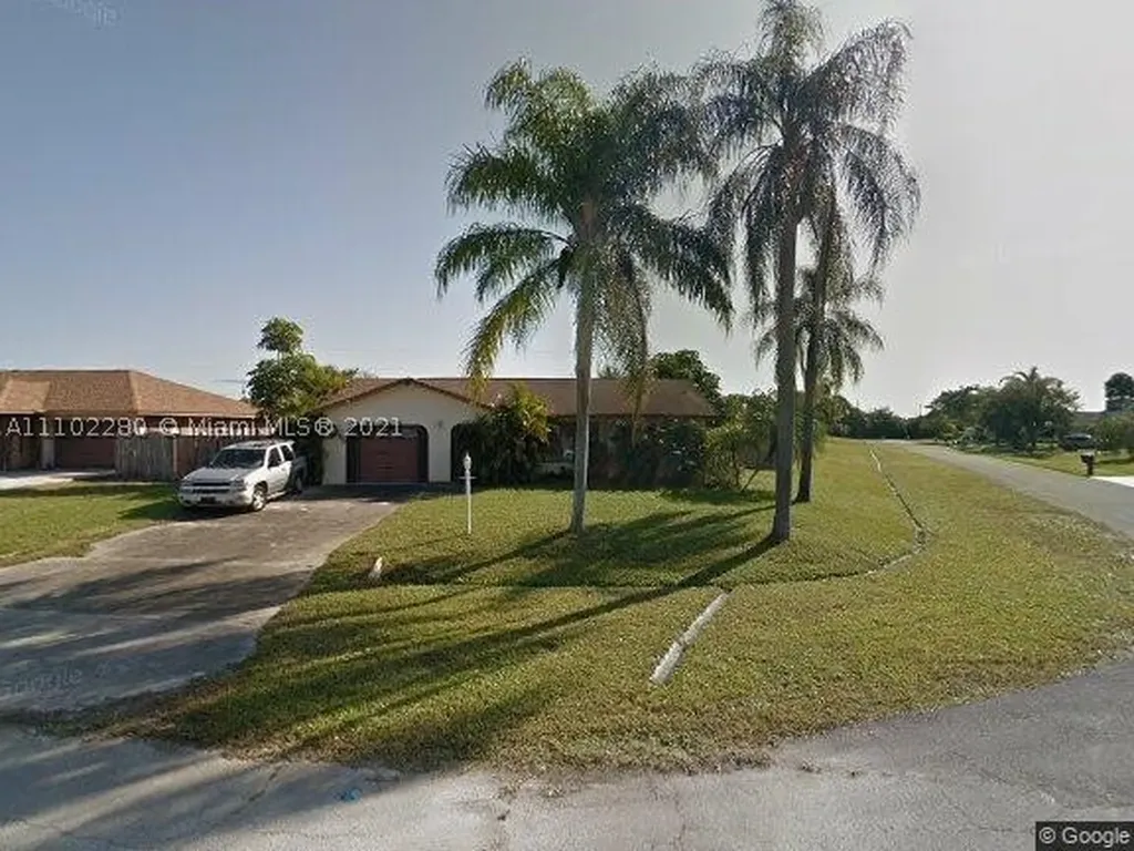 2099 SE Esterbrook Street Port St. Lucie FL 34983