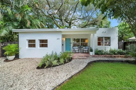 205 NE 86th Street El Portal FL 33138