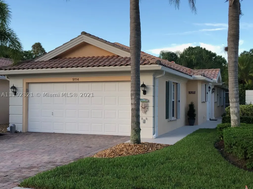 9114 SE Hawks Nest Court Hobe Sound FL 33455