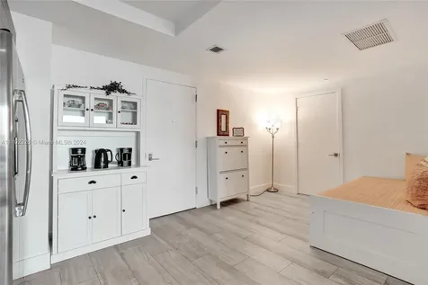 121 NE 34th Street Miami FL 33137