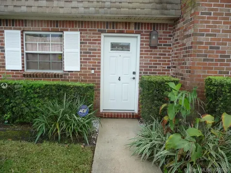 413 N Cypress Drive Tequesta FL 33469