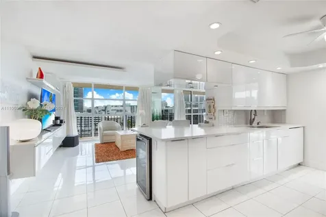 600 Parkview Drive Hallandale Beach FL 33009