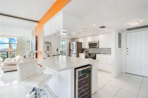 600 Parkview Drive Hallandale Beach FL 33009