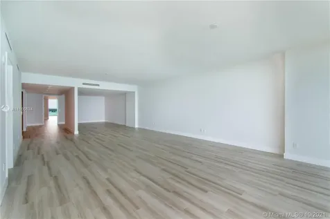 10203 Collins Avenue Bal Harbour FL 33154