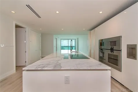 10203 Collins Avenue Bal Harbour FL 33154