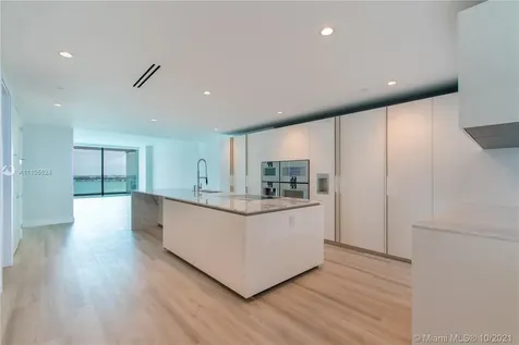 10203 Collins Avenue Bal Harbour FL 33154