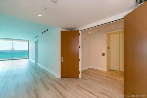 10203 Collins Avenue Bal Harbour FL 33154