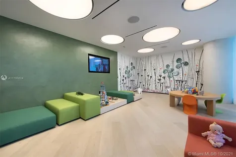 10203 Collins Avenue Bal Harbour FL 33154
