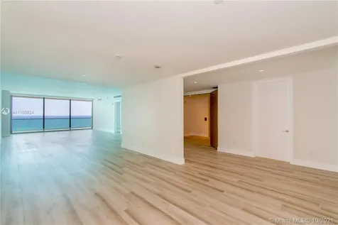 10203 Collins Avenue Bal Harbour FL 33154