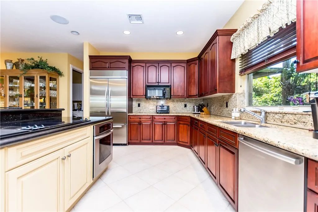 20558 NE 6th Court Miami FL 33179