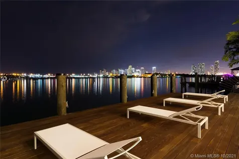 1374 S Venetian Way Miami FL 33139
