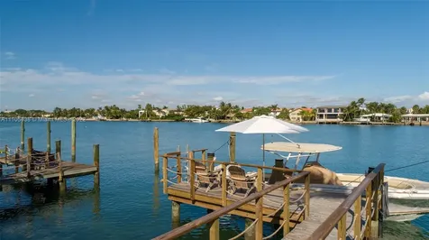811 86th Street Miami Beach FL 33141