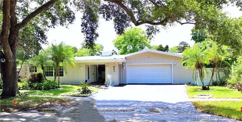 641 N Fig Tree Lane Plantation FL 33317