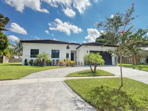 4030 Edgewood Drive Coconut Creek FL 33066