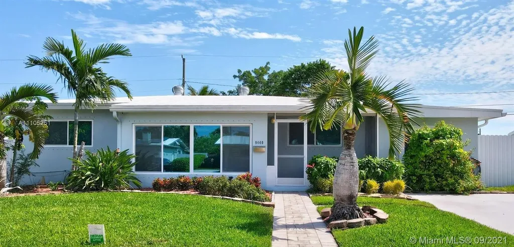 9440 Jamaica Drive Cutler Bay FL 33189