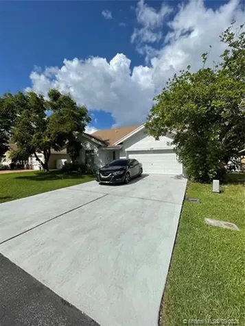620 NW 207th Avenue Pembroke Pines FL 33029