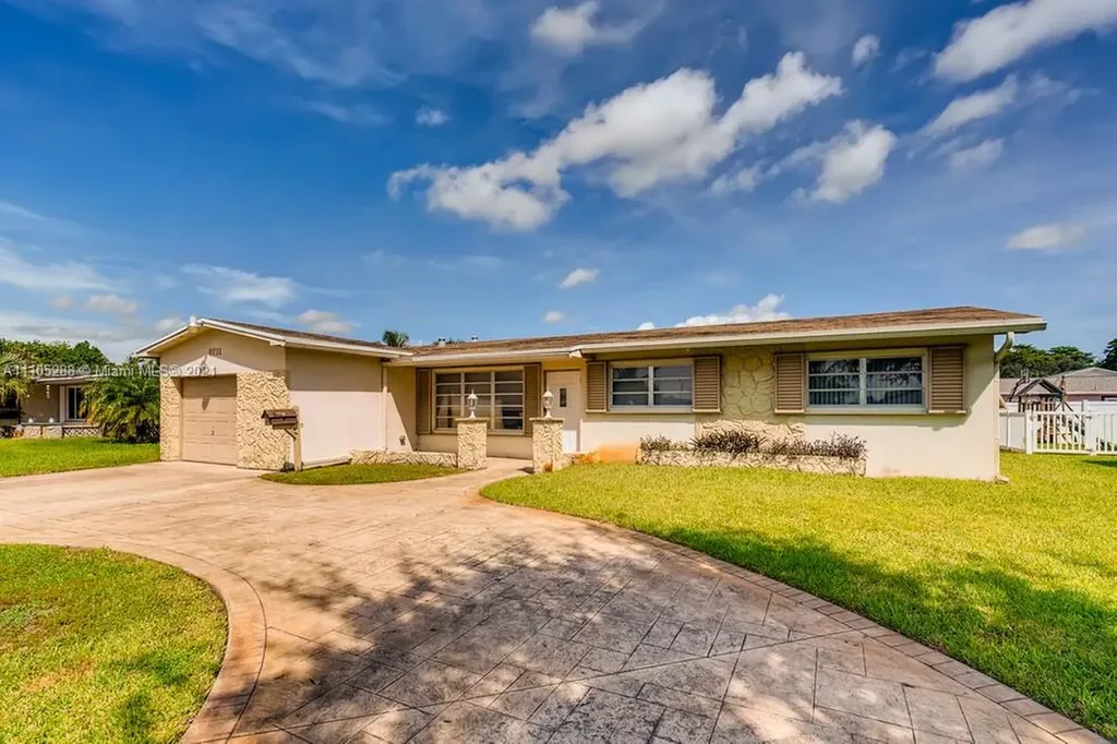 8731 NW 17th Court Pembroke Pines FL 33024