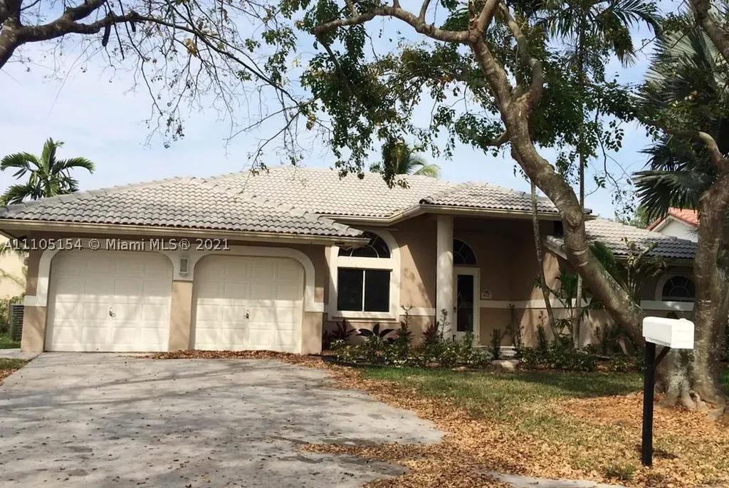 4632 NW 100th Terrace Coral Springs FL 33076