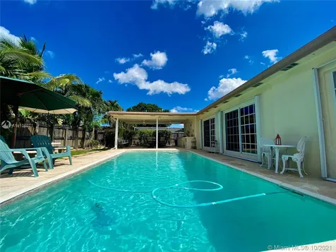 8961 NW 7th Court Pembroke Pines FL 33024