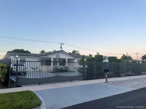 5965 NW 113th Terrace Hialeah FL 33012