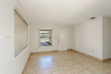 3156-3158 SW 27th Street Miami FL 33133
