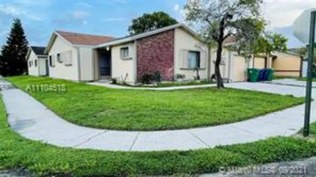 9650 W Elm Lane Miramar FL 33025