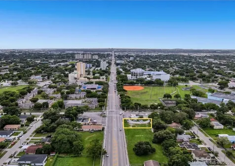 2075 NW 54th Street Miami FL 33142